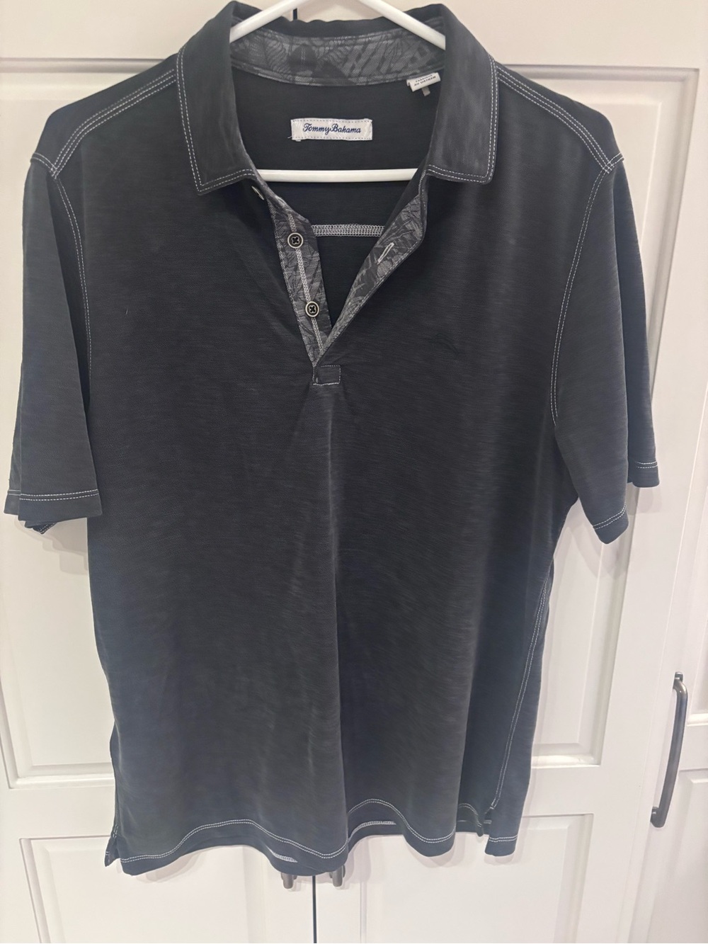 Tommy Bahama Men’s M Charcoal Black TENCEL Modal Polo Shirt Marlin Logo